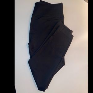 Black LuluLemon leggings